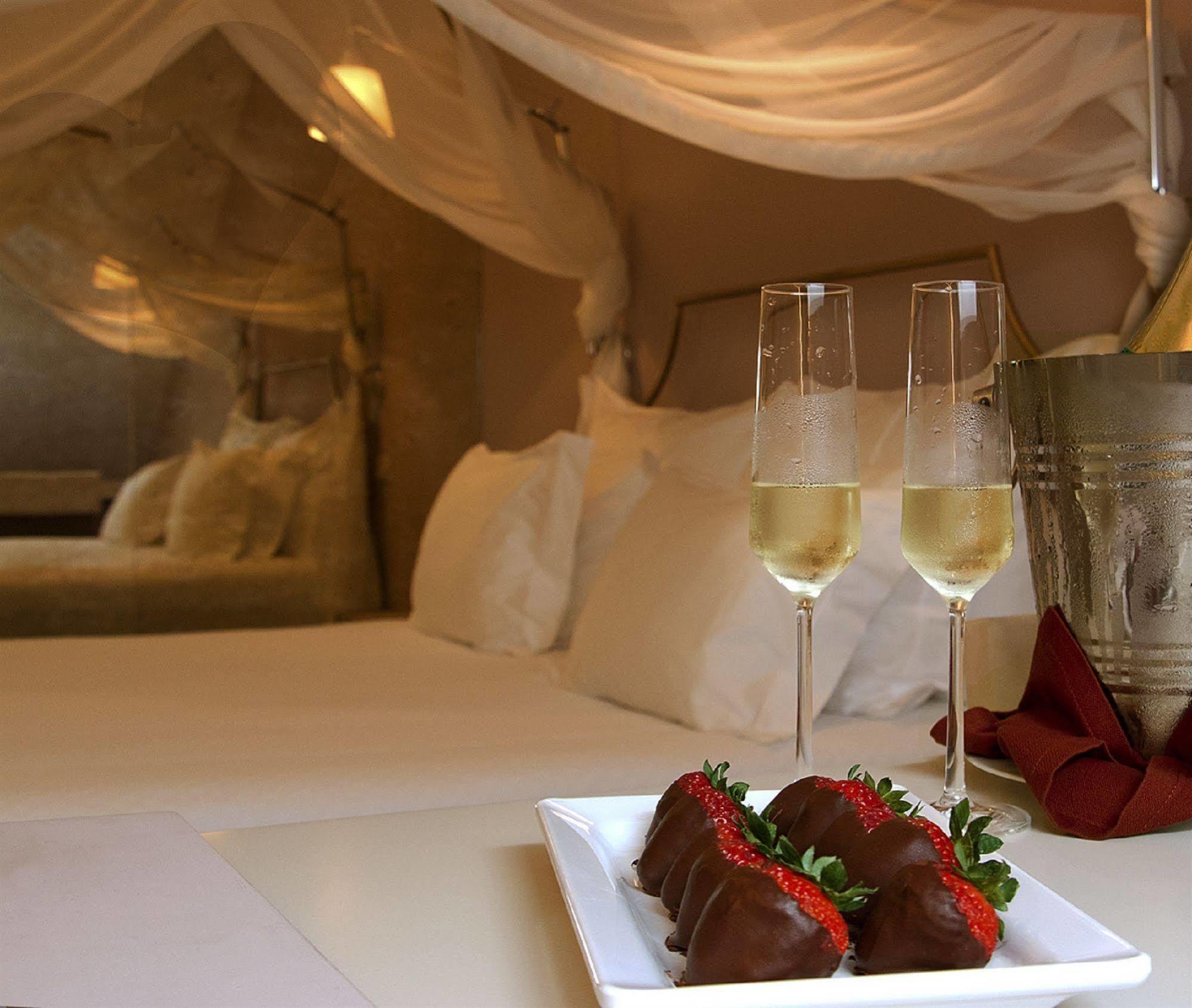 Hotel Fabrica Do Chocolate เวียนา โด กัสเตโล ภายนอก รูปภาพ